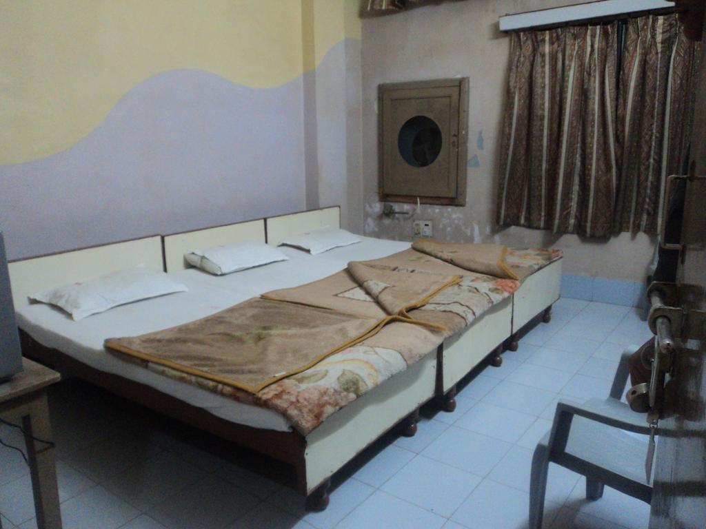 Hotel Jyoti Varanasi Exterior foto